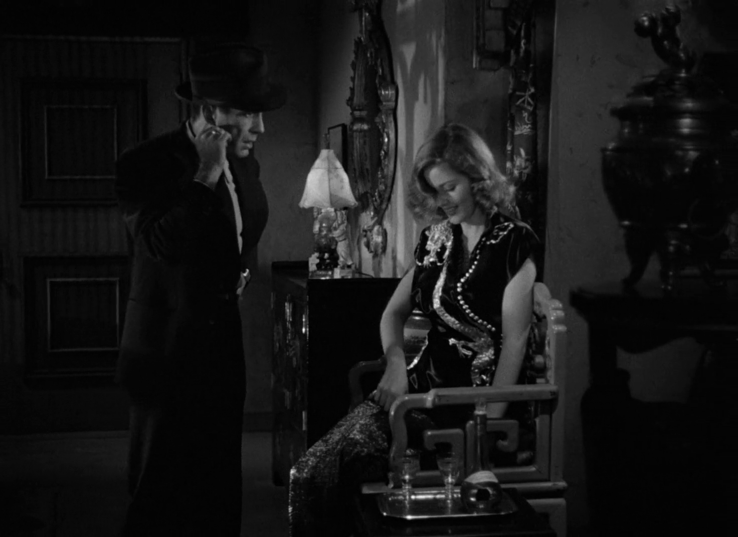 Bogart and Martha Vickers in The Big Sleep